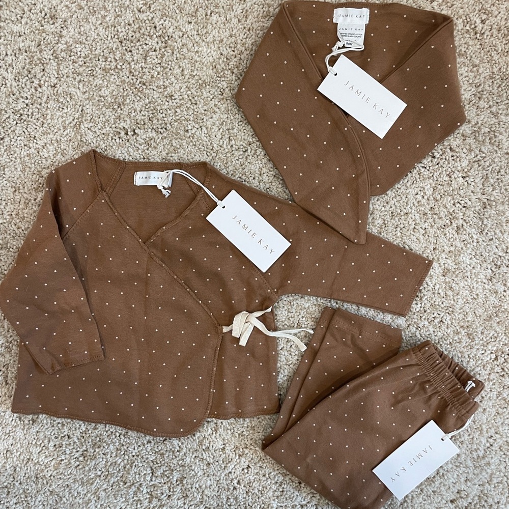 Jamie Kay outfit